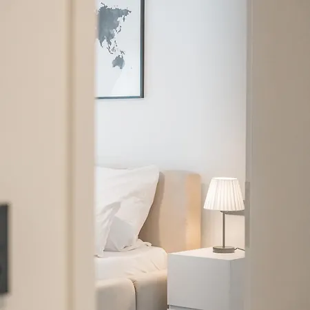 Stilvolle Wohnung Im Stadtzentrum - Loggia - Kingsize Bett - Smart Tv - Netflix - 60Qm - 24H Check-In Ludwigsburg Exterior foto