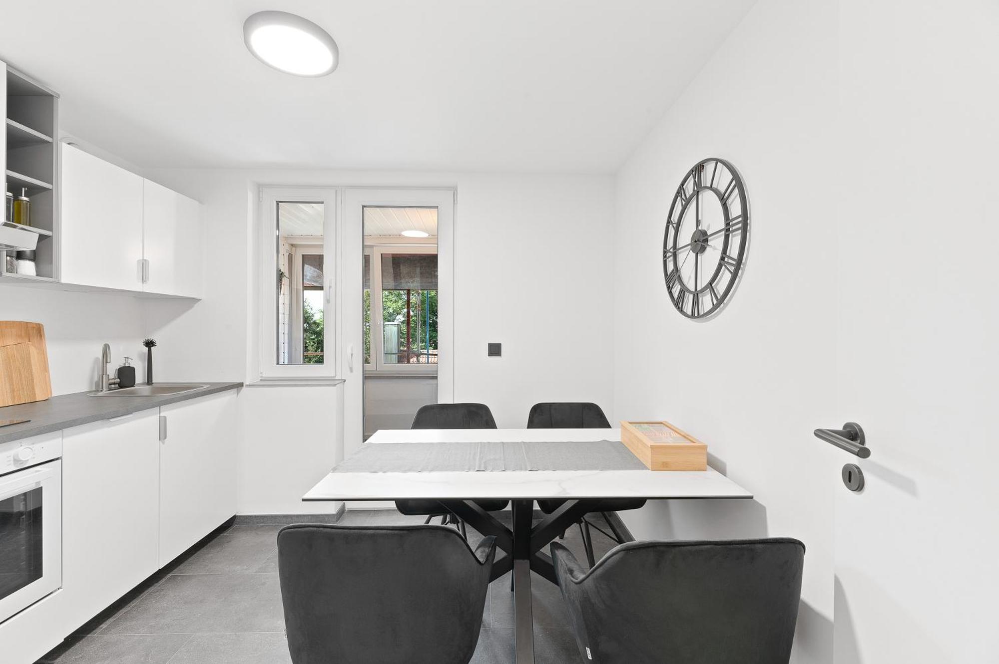 Stilvolle Im Stadtzentrum - Loggia - Kingsize Bett - Smart Tv - Netflix - 60qm - 24h Check-in Apartment *